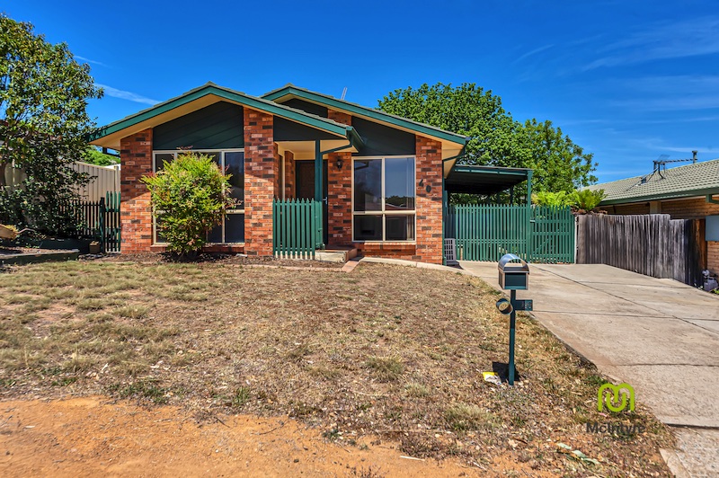 2/40 Wilson Crescent, Banks ACT 2906 Allhomes