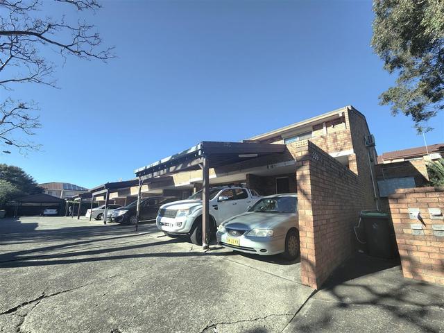 4/209 Hume Highway, NSW 2190