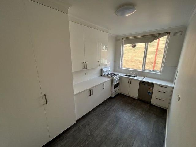 11/22 Hughenden Road, VIC 3183