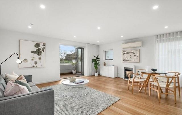 33/86-88 Beach Road, VIC 3191