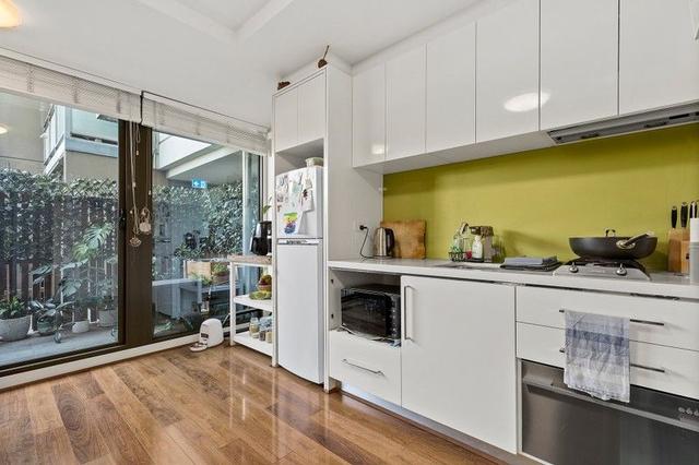 11/150 Kerr Street, VIC 3065