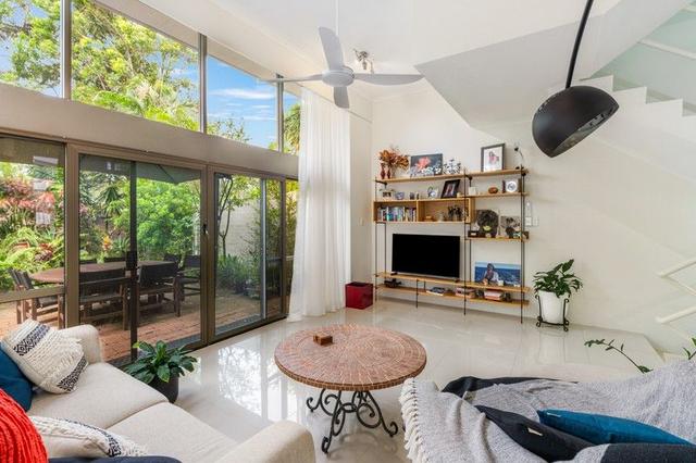 1/7 Campbell Street, QLD 4217