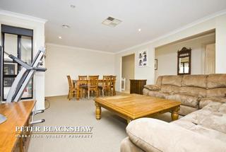 Lounge/Dining