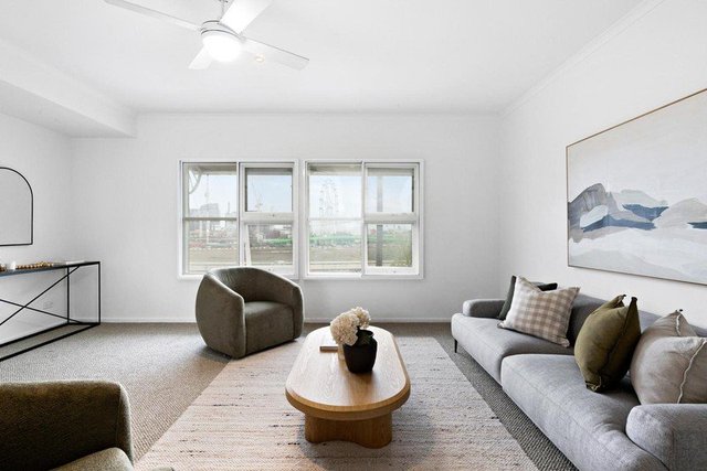 2/110 Railway Place, VIC 3003