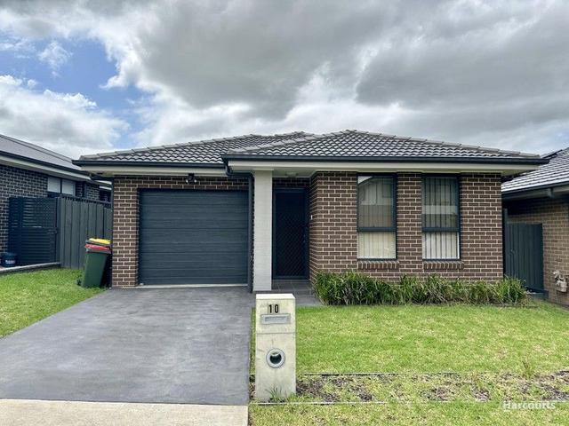 10 Charbray Loop, NSW 2570