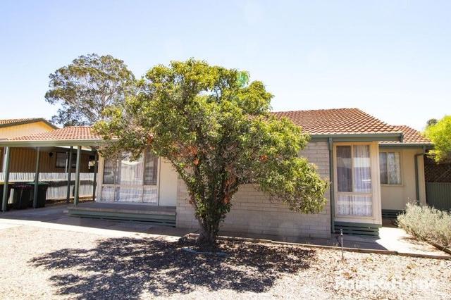 33 Hurcombe Crescent, SA 5700
