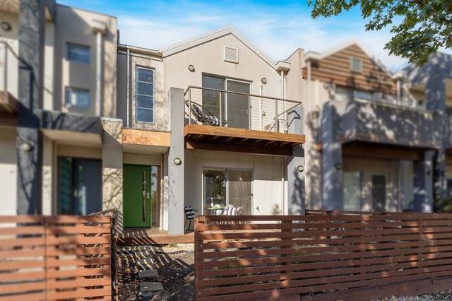 16/8 Moresby Court, VIC 3064