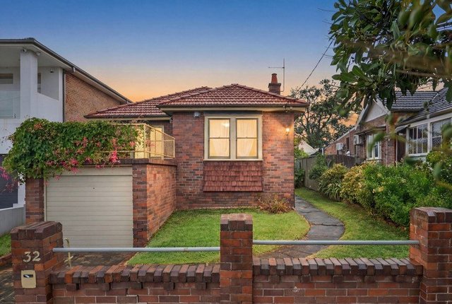 32 Chalmers  Street, NSW 2192