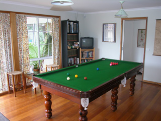 Family room (2005-02-03)