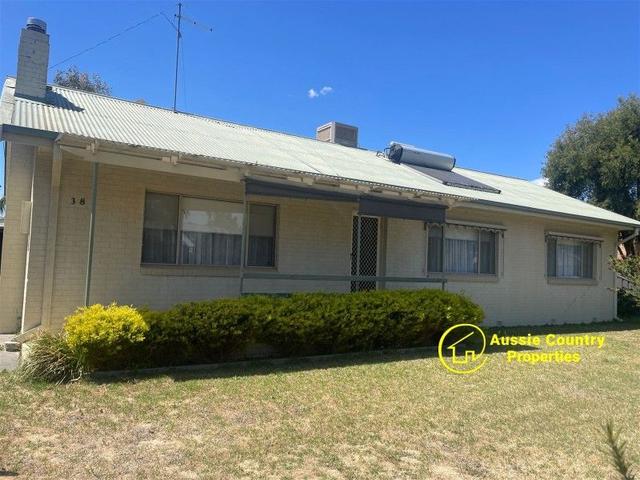 38 Cobram Street, NSW 2712