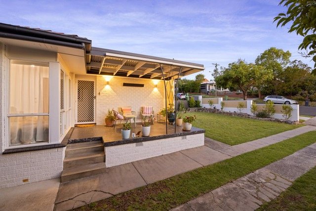 242 Mount Street, NSW 2640