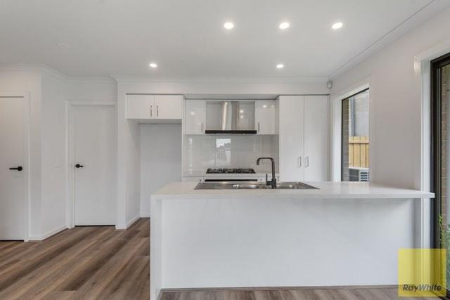 18 Balmoral Street, VIC 3028