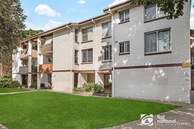 6/20 Paget St, NSW 2753