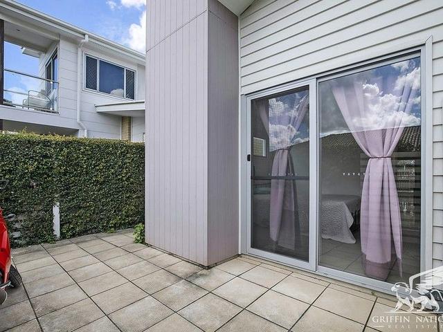 7/23 Essencia Avenue, QLD 4503