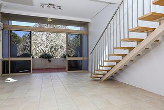 View to Front Terrace (2017-10-12)