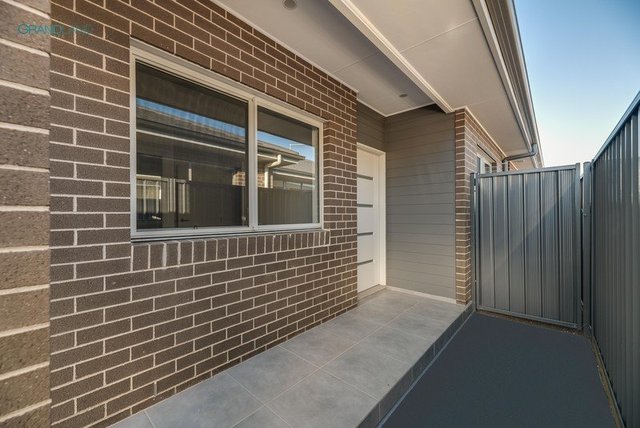 8a Somme Avenue, NSW 2174