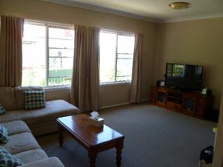 Family Room (2014-02-03)