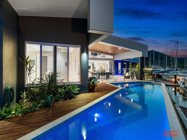 4 Marina Quay, QLD 4879