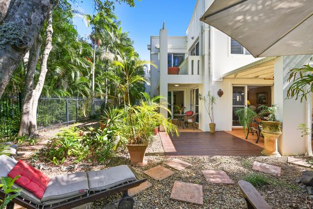 4/100 Cotlew Street, QLD 4215