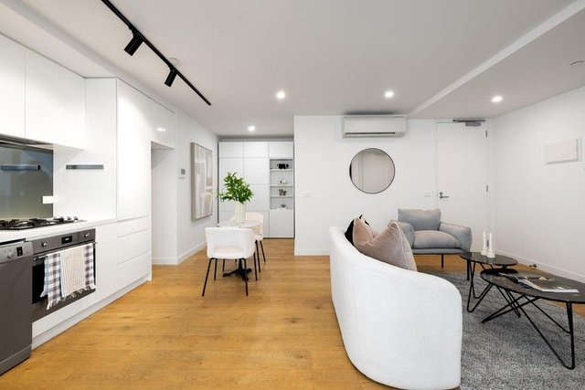 209/6-8 Gamble Street, VIC 3057