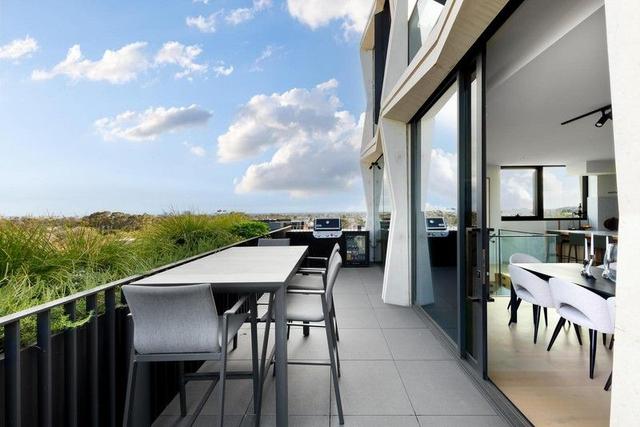 802/272 Barkly Street, VIC 3056