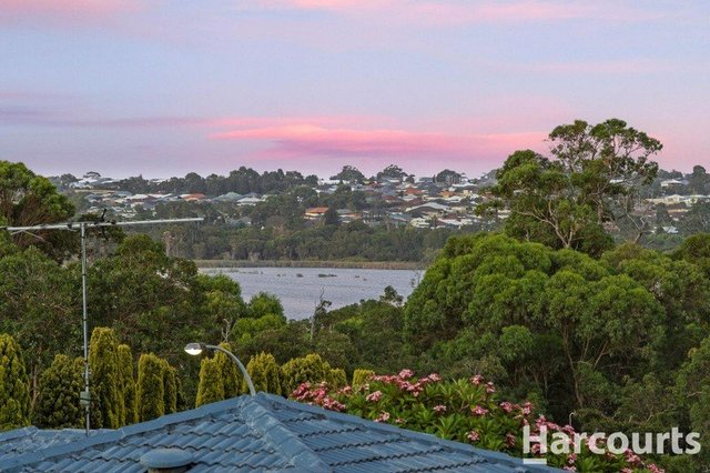 1 Clements Court, WA 6027
