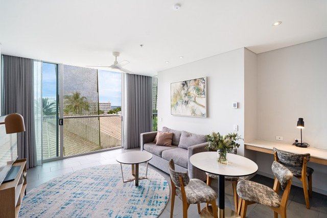 Type 2/163 Abbott Street, QLD 4870