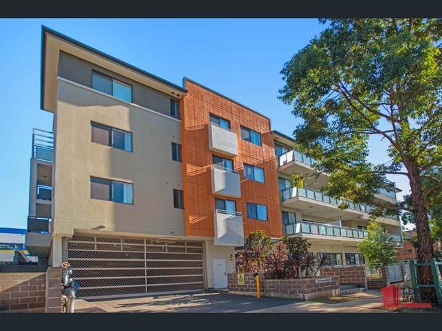 27/15-17 Lane St, NSW 2145