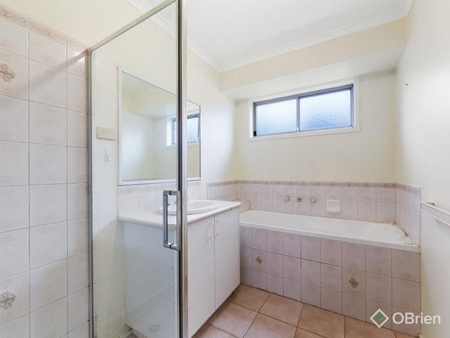 8A Manchester Drive, VIC 3037