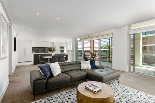 35/35 Esplanade, WA 6009