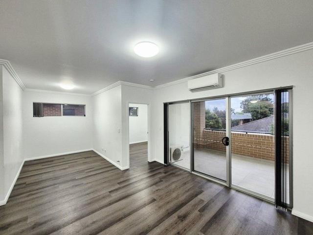 18/30-32 Third Avenue, NSW 2564