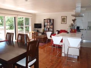 Dining view back to living area (2012-01-11)