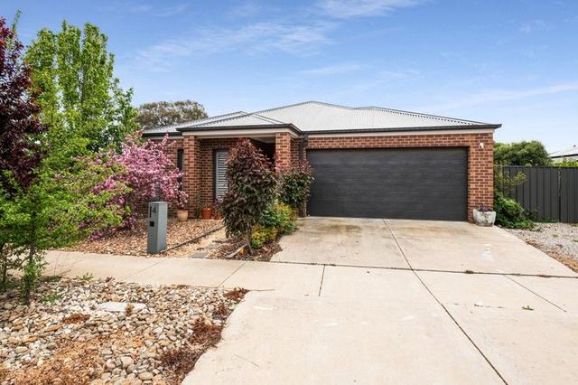 4 Rothschild Close, VIC 3551