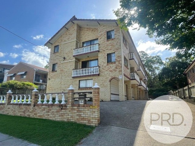 1/64 Hilltop Avenue, QLD 4032