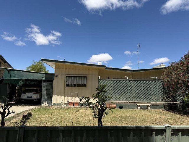 140 Jerilderie Street, NSW 2716