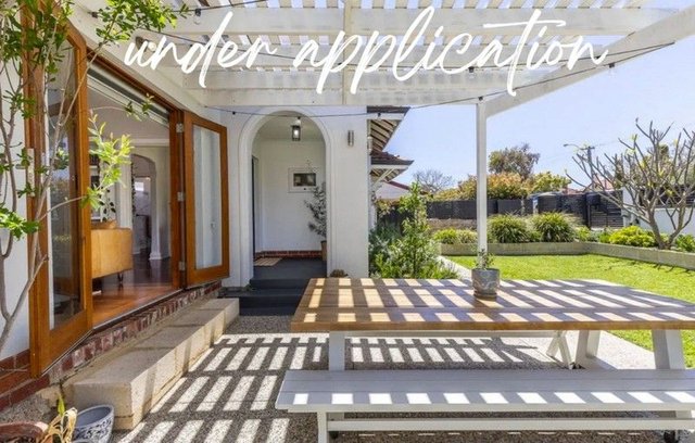 7 Highlands Rd, WA 6006