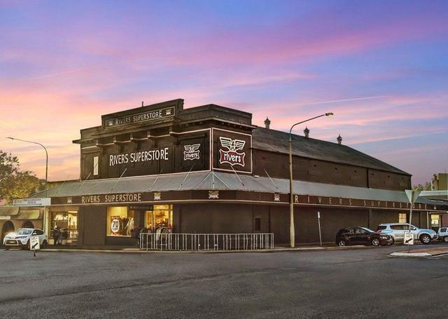 241 Boorowa Street, NSW 2594