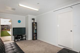 Living Room / Garage