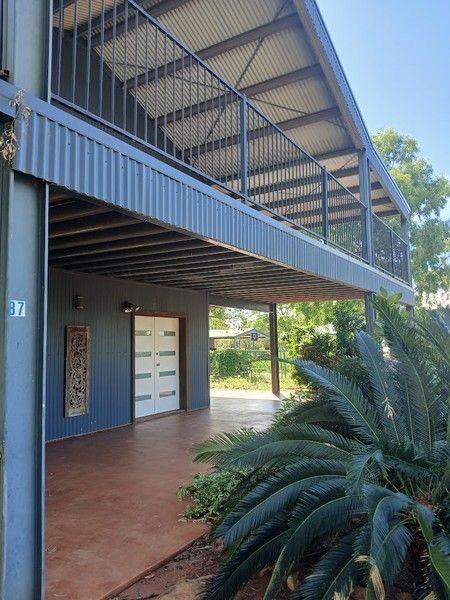 87 Knowsley East, WA 6728