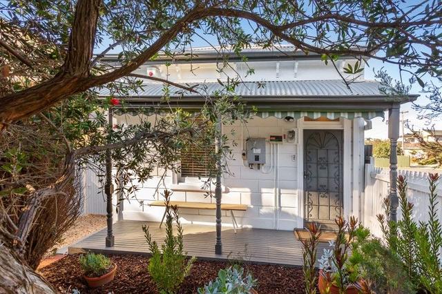 4 Bank  Street, VIC 3078