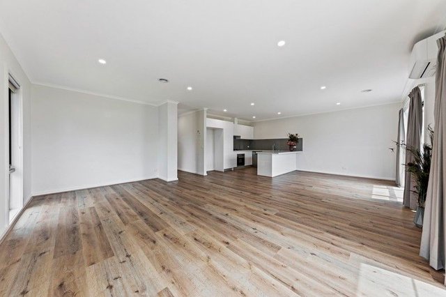 1/63 Princes Avenue, VIC 3816