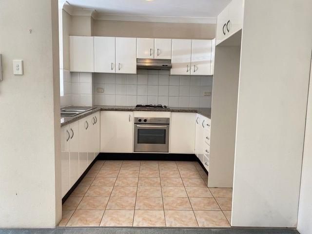 4/21-27 West Street, NSW 2220