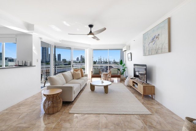 13/11-17 Hughes Avenue, QLD 4217