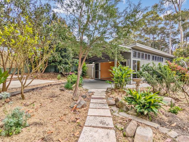 4 Lloyd Place, NSW 2546