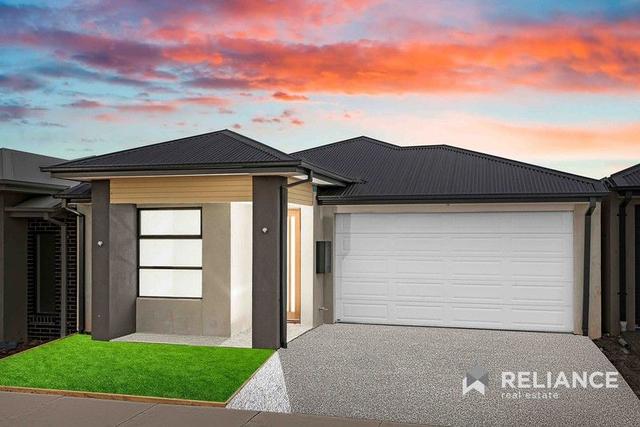 7 Striker Way, VIC 3029