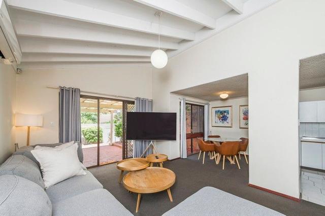 6/6 Mount Henry Road, WA 6152