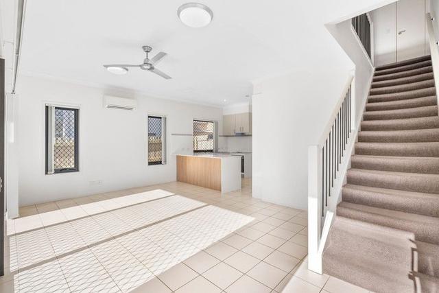 2/247 Aberdeen Parade, QLD 4034