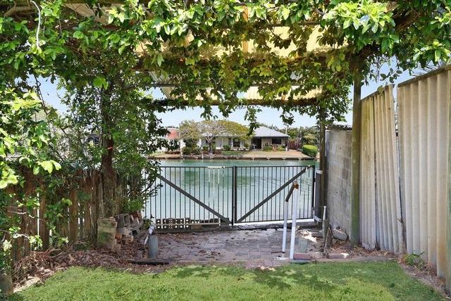 10 Parnki Parade, QLD 4221