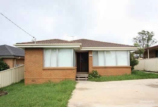16 Macquarie Avenue, NSW 2560
