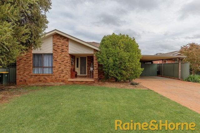7 York Street, NSW 2830